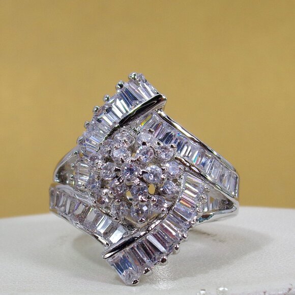 Large clear cubic zirconia stone ring with baguette and round stones Size 8 - Picture 7 of 9